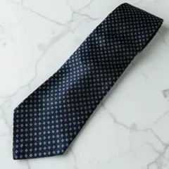 Item thumbnail for item eb0e58fa-5fb3-47de-96ee-fa07c8e517bb