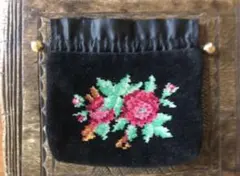 FEILERフェイラー　薔薇柄巾着化粧ポーチ花　バラ　黒地　ドイツ・シニュール織