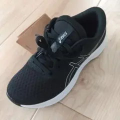 左右サイズ違い⭐️レーザービーム 左足21cm、右足22cmのセット