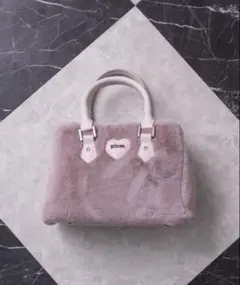 pium ビジューチェーン付きpiumハートファーバッグ