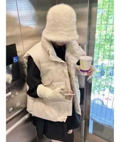 白 ダウンジャケット