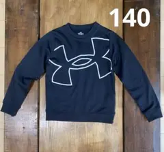Under Armour 黒 トレーナー YMD/JM/M（140cm）