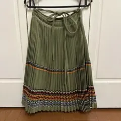 オリーブグリーン プリーツスカートのサムネイル