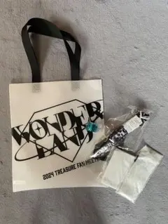 TREASURE 2024 FAN MEET WONDERLAND限定グッズ