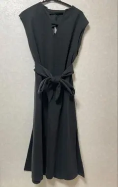 ノースリーブロングワンピース 黒