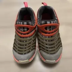 NIKE ナイキ ダイナモフリー　19cm