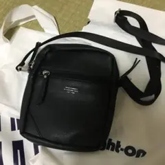 ショルダーバッグ