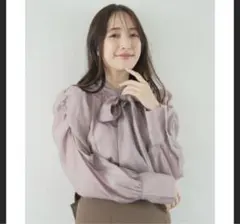 新品ウィルセレクション　BIGリボン　ボウタイブラウス 長袖 シアー素材　タグ付のサムネイル