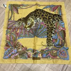フェラガモ　ハンカチ　ヒョウ　ミニスカーフのサムネイル