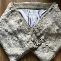 グレー ファーショール ビジュー付き