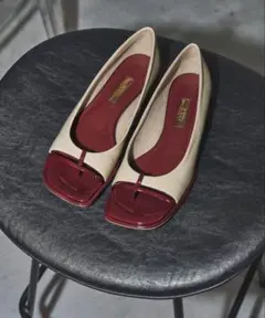 【新品未使用】GRISEレザーオープントゥトングフラット