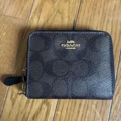 COACH シグネチャー 二つ折り財布 ラウンドファスナーのサムネイル