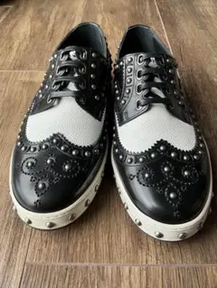 ゴー☆ジャスDolce & Gabbana スタッズレザースニーカー5.5のサムネイル