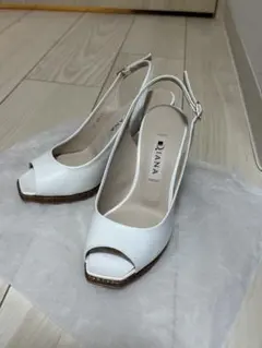 【美品】ダイアナDIANA オープントゥサンダル バッグストラップ 白 22cm
