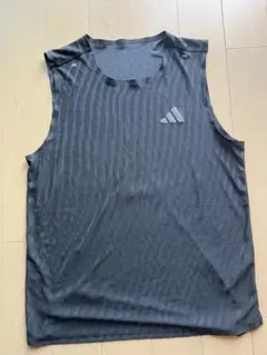 アディゼロ　ランニング ノースリーブ