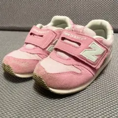 ニューバランス　ベビーシューズ　15.5㎝　ピンク
