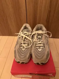 ニューバランス　スニーカー　27セン箱無し