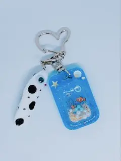 レジン　シャカシャカキーホルダー　チンアナゴ　海　ブルー　ハンドメイド