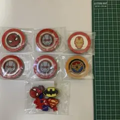 アベンジャーズ　ピンバッジ　公式