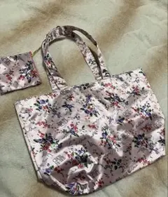 CECIL McBEE ピンク 花柄トートバッグ ポーチ付き