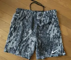 ナイキ　ショートパンツ　М