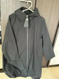 ブラック フード付き ジャケット Lサイズバルーン型　レインジャケット