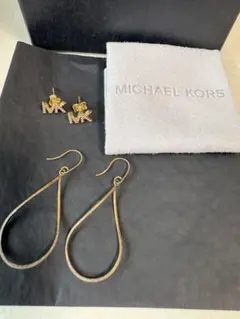 MICHAEL KORS ピアスセット