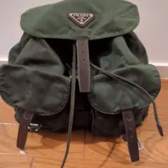 プラダ オリーブグリーン リュック