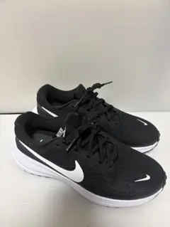 NIKE ランニングシューズ 黒 白 26.5