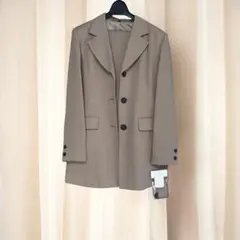 (*˘︶˘*).。.:*♡レディーススーツ　7号　♡