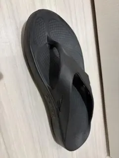 【右足】OOFOS OOriginal リカバリーサンダル ブラックのサムネイル