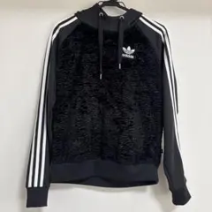 adidas ブラック フリース パーカー