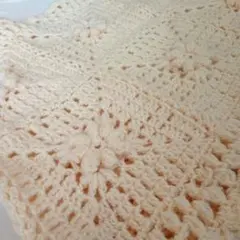 ウール100％ アイボリー 生成り ぷっくりお花モチーフ ブランケット85×45