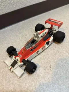 永大グリップ　マルボロ マクラーレン M-26 Fー1 1/20スケール工具つき 永大グリップ マルボロ マクラーレン M-26 Fー1 1/20スケール