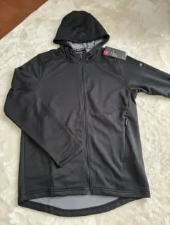 Under Armour ブラック フード付きパーカー M