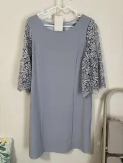 パーティドレス　ブルーグレー　袖あり　膝丈　ポケットあり
