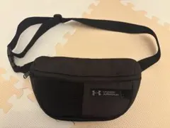アンダーアーマー　ショルダーバック