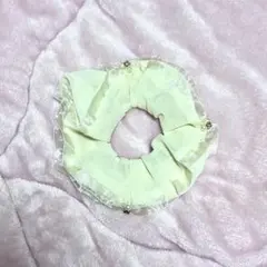 飾り付きシュシュ