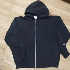【美品】Champion ブラック ジップアップパーカー
