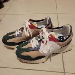 New Balance 327 マルチカラー スニーカー