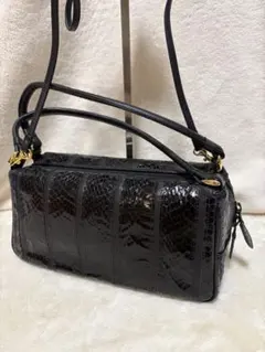 美品】 貴彦 Takahiko パイソン 本革 ショルダーバッグ 黒 ブラック 