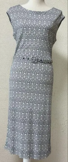 【未着用】TORY BURCH トリーバーチ ダマスク柄 エレガントワンピースのサムネイル