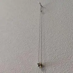 3つの星の ネックレス