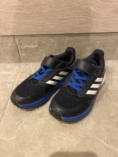 adidas キッズスニーカー US 10K 黒/青