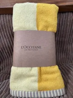 L'OCCITANE リバーシブルバスタオル