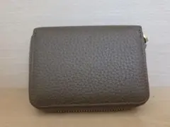 GISELE 二つ折り財布　未使用