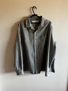 グレー　長袖　シャツ