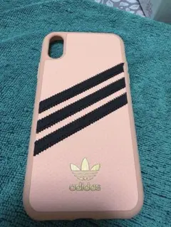 早い者勝ち　adidas iPhoneXR用ケース