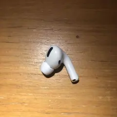 【ジャンク品】AirPods(右のみ) ジャンク品】Apple AirPods Pro 右耳 ケース - メルカリ