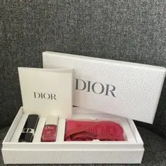 Diorノベルティラゲージタグ・ルージュディオールネイル　メイクトラベルセット